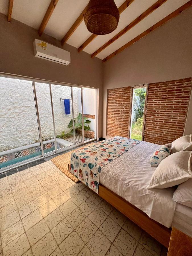 Colonial Beach Airport Hotel Cartagena Exterior photo